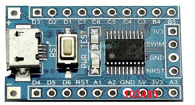 Programovac a vvojov destika PCB s MCU STM8S103F3P6 - Kliknutm na obrzek zavete
